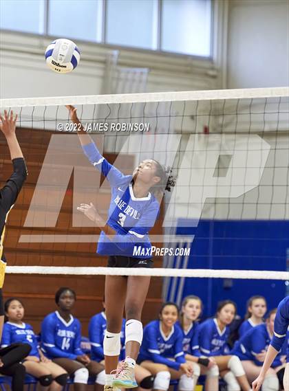 Thumbnail 1 in Englewood @ Stanton (FHSAA 5A District 3 Finals) photogallery.
