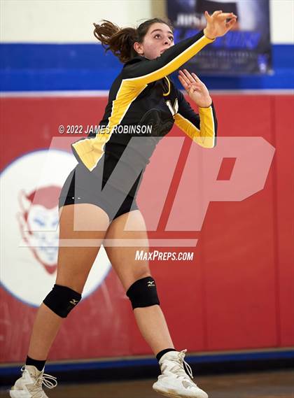 Thumbnail 2 in Englewood @ Stanton (FHSAA 5A District 3 Finals) photogallery.