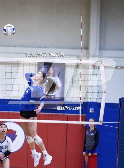 Thumbnail 2 in Englewood @ Stanton (FHSAA 5A District 3 Finals) photogallery.