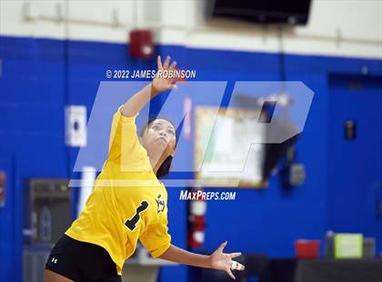 Thumbnail 3 in Englewood @ Stanton (FHSAA 5A District 3 Finals) photogallery.