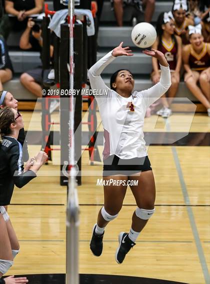 Thumbnail 2 in Clovis West @ Clovis North photogallery.
