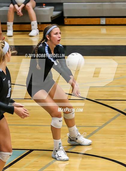 Thumbnail 3 in Clovis West @ Clovis North photogallery.