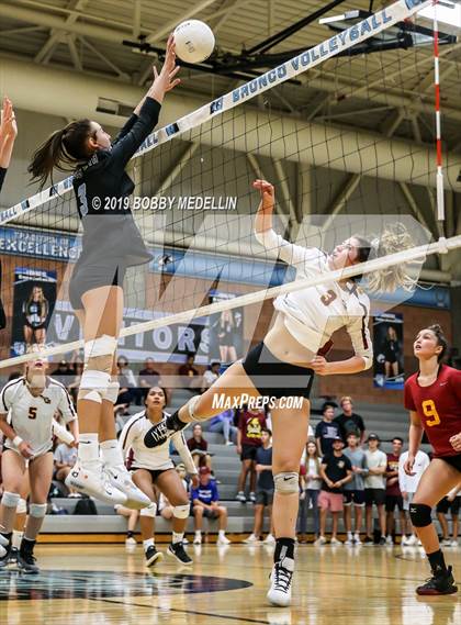 Thumbnail 1 in Clovis West @ Clovis North photogallery.