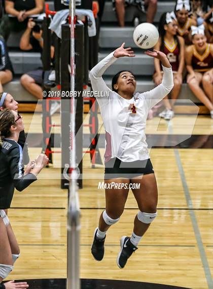 Thumbnail 1 in Clovis West @ Clovis North photogallery.
