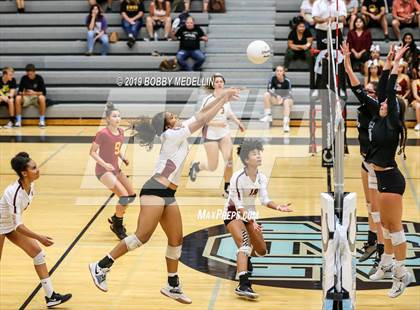 Thumbnail 2 in Clovis West @ Clovis North photogallery.