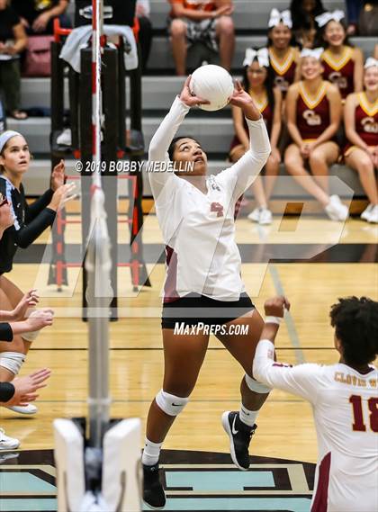 Thumbnail 3 in Clovis West @ Clovis North photogallery.