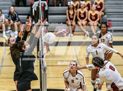 Thumbnail 2 in Clovis West @ Clovis North photogallery.