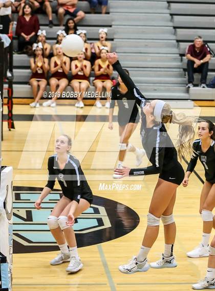 Thumbnail 1 in Clovis West @ Clovis North photogallery.