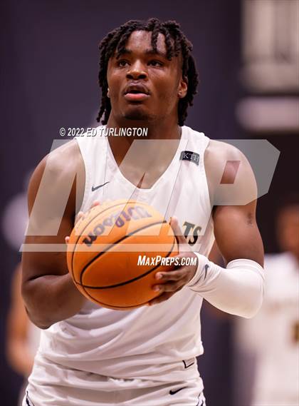 Thumbnail 2 in Grovetown vs. Wheeler (Holiday Hoopsgiving) photogallery.
