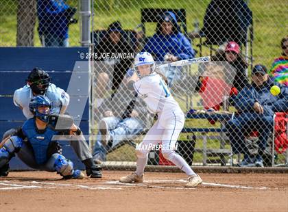 Thumbnail 1 in La Mirada vs. El Toro photogallery.