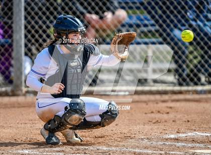 Thumbnail 3 in La Mirada vs. El Toro photogallery.