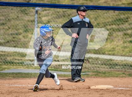 Thumbnail 1 in La Mirada vs. El Toro photogallery.