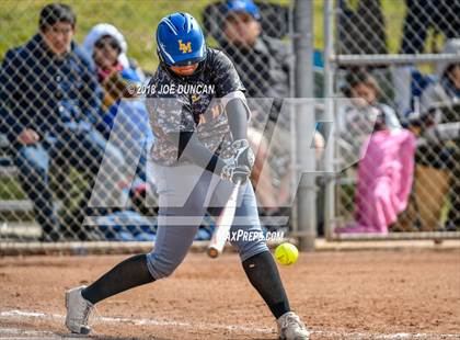 Thumbnail 1 in La Mirada vs. El Toro photogallery.