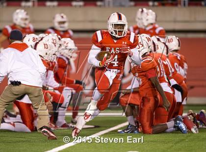 Thumbnail 2 in East vs. Timpview (UHSAA 4A Final) photogallery.