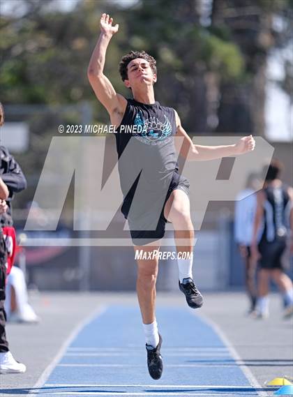 Thumbnail 1 in South Coast League Finals photogallery.