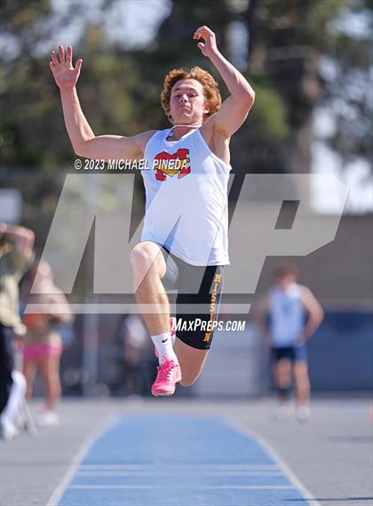 Thumbnail 2 in South Coast League Finals photogallery.