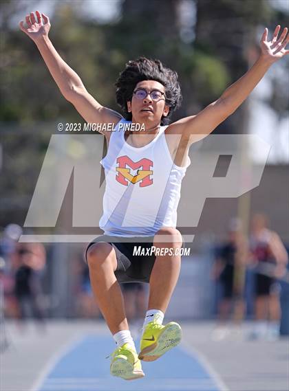 Thumbnail 1 in South Coast League Finals photogallery.