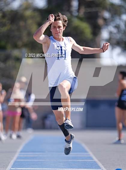 Thumbnail 3 in South Coast League Finals photogallery.