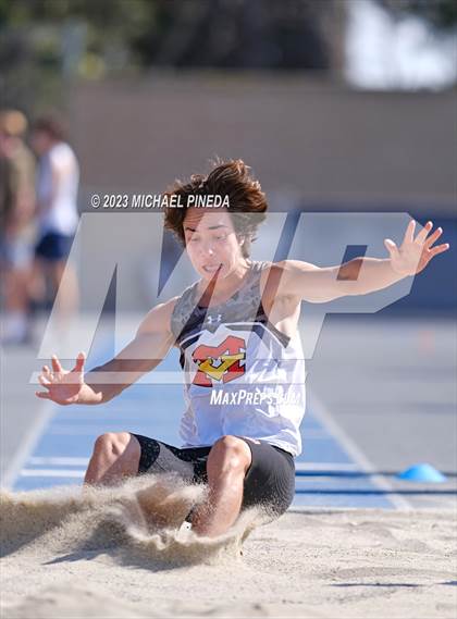 Thumbnail 1 in South Coast League Finals photogallery.
