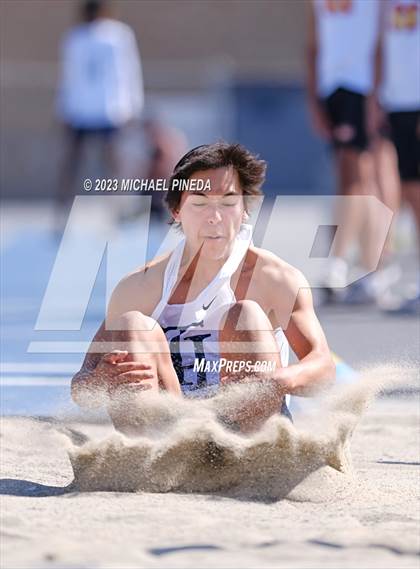 Thumbnail 3 in South Coast League Finals photogallery.