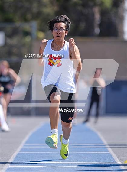 Thumbnail 1 in South Coast League Finals photogallery.