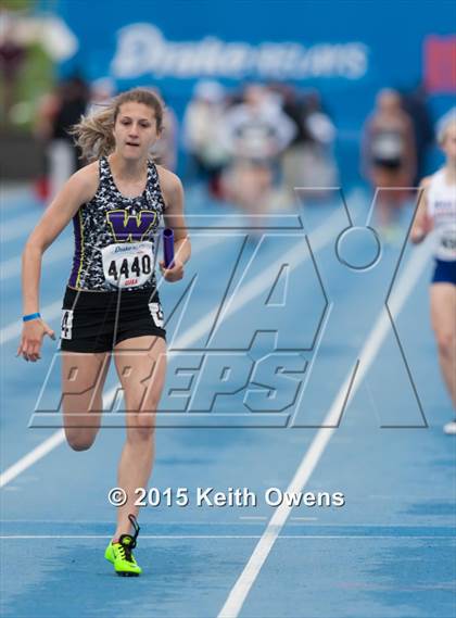 Thumbnail 1 in 2015 Drake Relays photogallery.