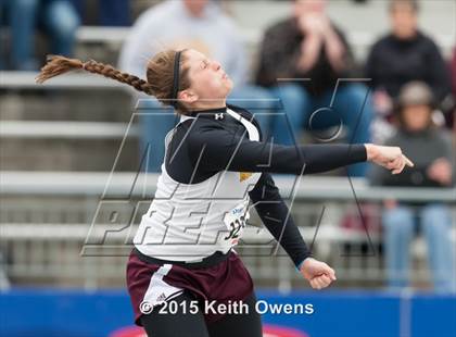 Thumbnail 1 in 2015 Drake Relays photogallery.