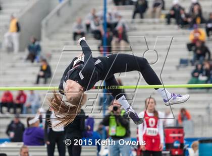 Thumbnail 1 in 2015 Drake Relays photogallery.