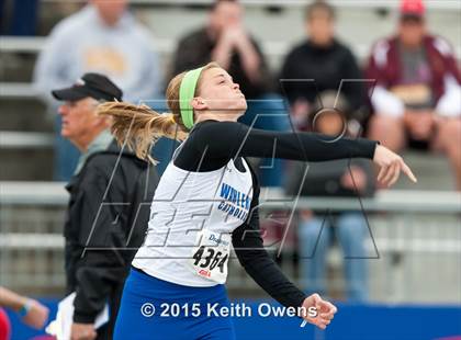 Thumbnail 2 in 2015 Drake Relays photogallery.
