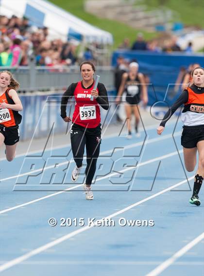 Thumbnail 1 in 2015 Drake Relays photogallery.