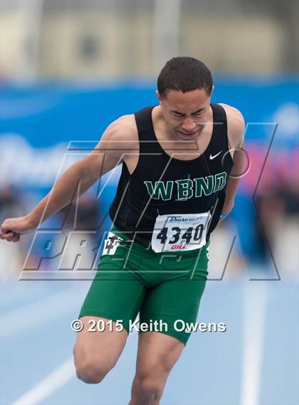 Thumbnail 1 in 2015 Drake Relays photogallery.