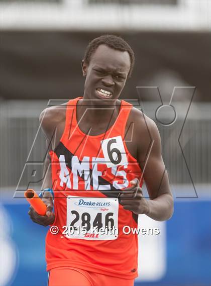 Thumbnail 1 in 2015 Drake Relays photogallery.