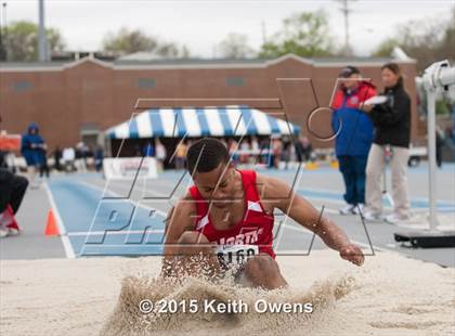 Thumbnail 1 in 2015 Drake Relays photogallery.