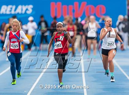 Thumbnail 2 in 2015 Drake Relays photogallery.