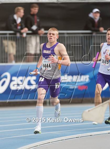 Thumbnail 2 in 2015 Drake Relays photogallery.