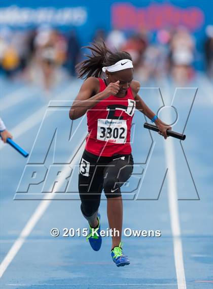 Thumbnail 3 in 2015 Drake Relays photogallery.
