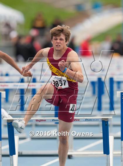 Thumbnail 1 in 2015 Drake Relays photogallery.