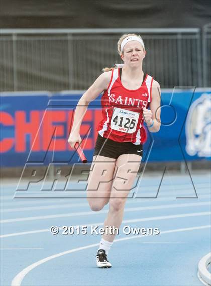 Thumbnail 1 in 2015 Drake Relays photogallery.