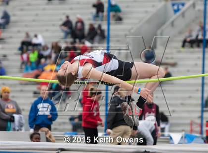 Thumbnail 2 in 2015 Drake Relays photogallery.