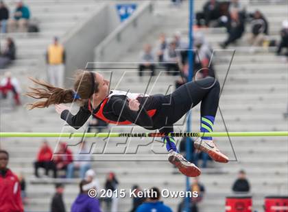 Thumbnail 2 in 2015 Drake Relays photogallery.