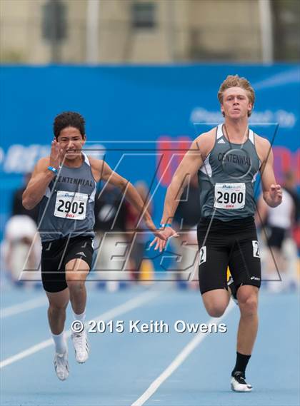 Thumbnail 1 in 2015 Drake Relays photogallery.