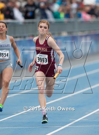 Thumbnail 2 in 2015 Drake Relays photogallery.
