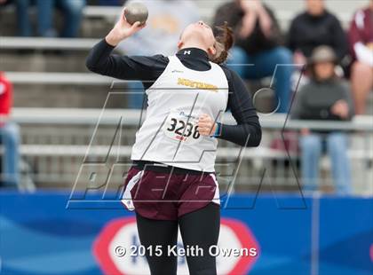 Thumbnail 3 in 2015 Drake Relays photogallery.