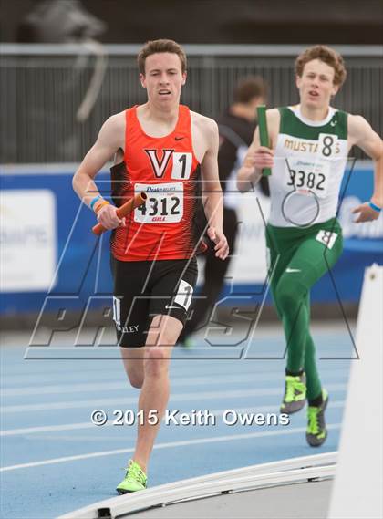 Thumbnail 2 in 2015 Drake Relays photogallery.