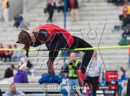 Thumbnail 2 in 2015 Drake Relays photogallery.
