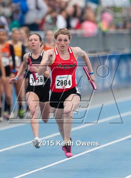 Thumbnail 2 in 2015 Drake Relays photogallery.