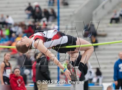 Thumbnail 1 in 2015 Drake Relays photogallery.