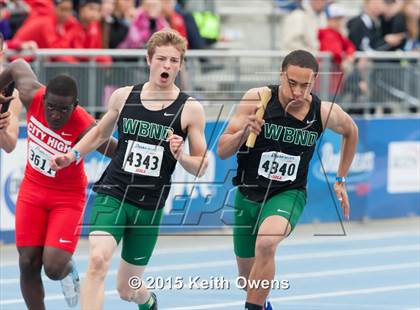 Thumbnail 2 in 2015 Drake Relays photogallery.