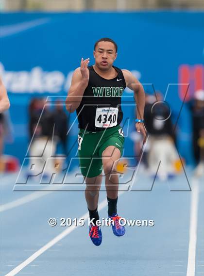 Thumbnail 1 in 2015 Drake Relays photogallery.