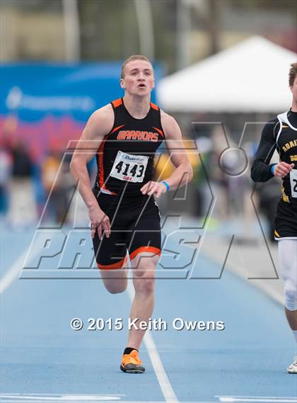 Thumbnail 3 in 2015 Drake Relays photogallery.